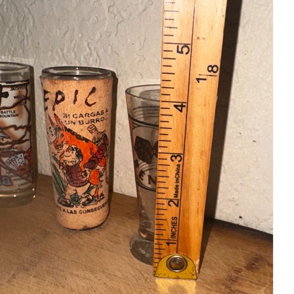 Set Of 5 Collectible Shot Glasses With Unique Designs Featuring Reno Tepic - Picture 2 of 3